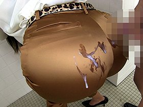 「痴漢最低！」と言ってたはずが…実際痴漢されたらビクンビクン感じてしまう本当ははしたない美人奥様　サンプル画像07